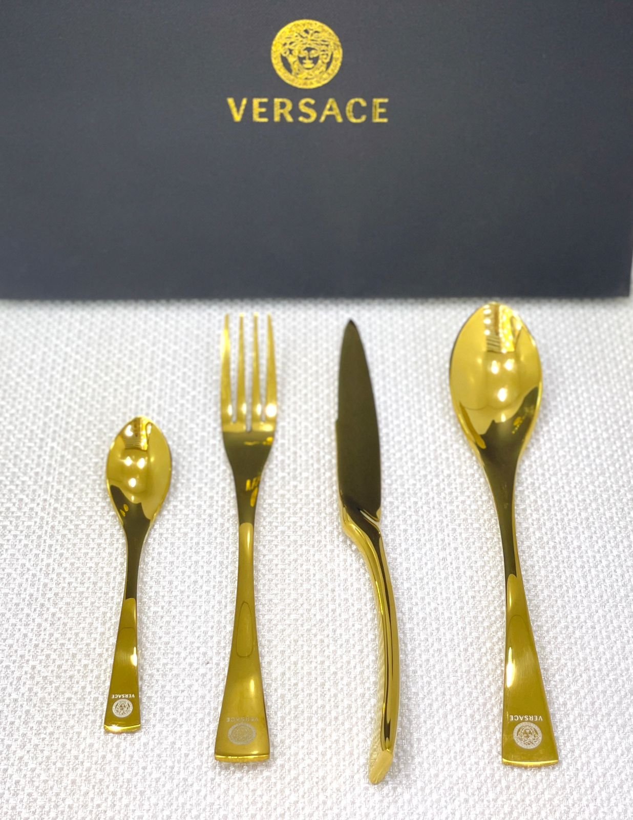 Versace Gold Cutlery set  - Image 4 of 8